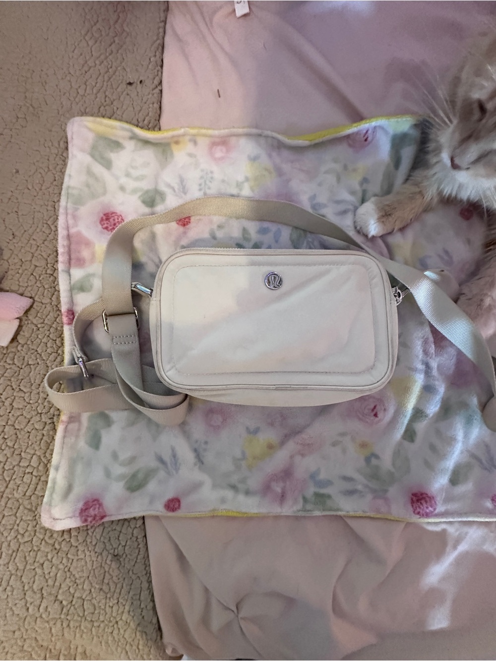 lululemon athletica Cream Crossbody Pouch with Adjustable Strap